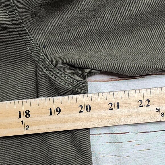 Jurassic Park Olive Green Long Sleeve Shirt By BoxLunch, Women's Medium - Picture 12 of 13